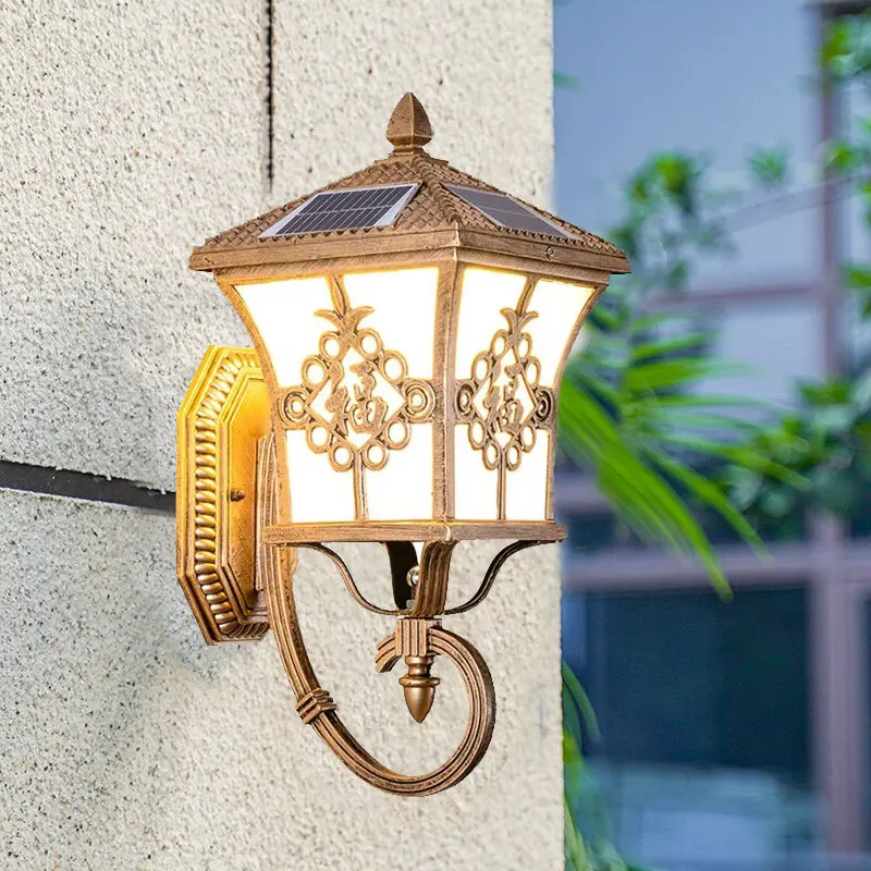 أضواء شوارع خارجية تعمل بالطاق - مراجعة Solar Garden Light وسعره
