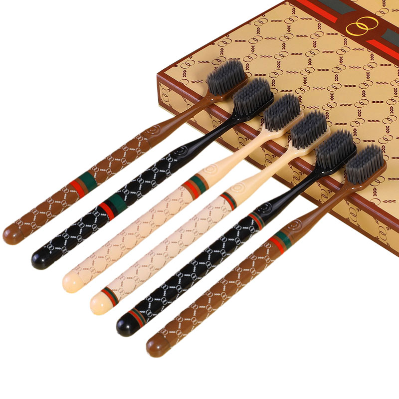 6/صندوق أدوات تنظيف أسنان الشع - مراجعة Bamboo Toothbrush وسعره